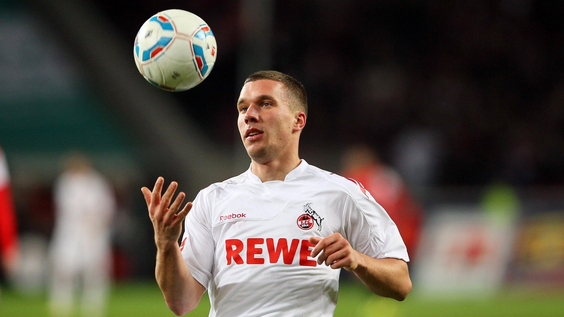 青少年足球训练引入AI智能识别技术,精准化提升训练效率,青少年足球训练视频教程